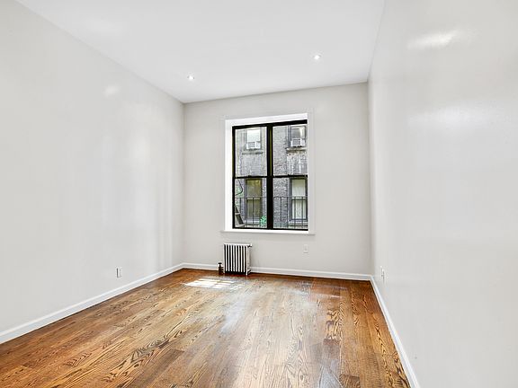 4th image of 321 W 94th St APT 1NE