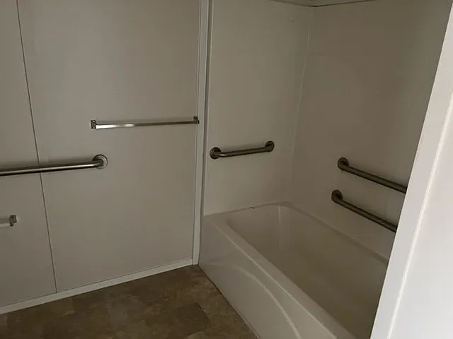 4210 South Zarzamora Street — Photo 4