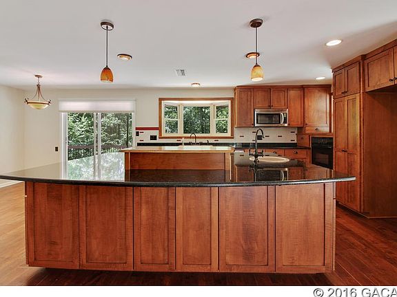 2nd image of 1933 NW 24th St