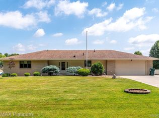 4103 Westhill Dr, Howell, MI