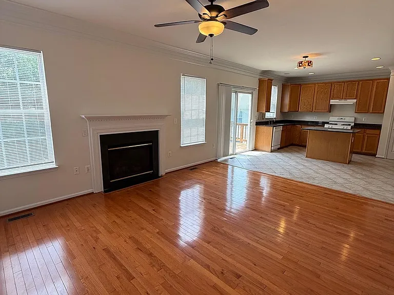 108 Davidson St — Photo 14