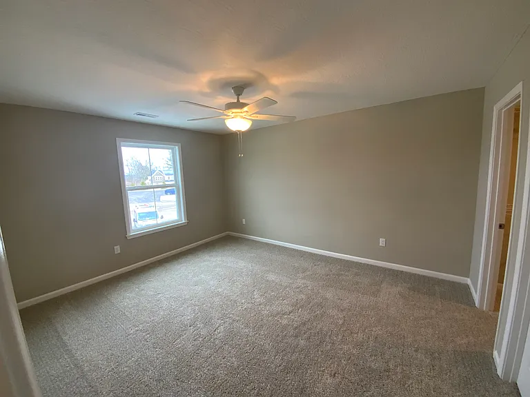 2744 Amberwood Ln — Photo 16