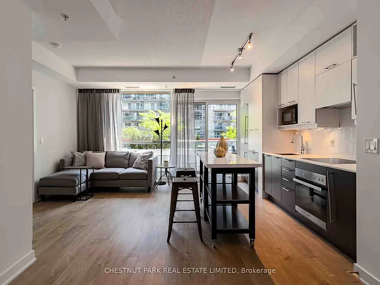 199 Richmond St W #711 — Photo 3