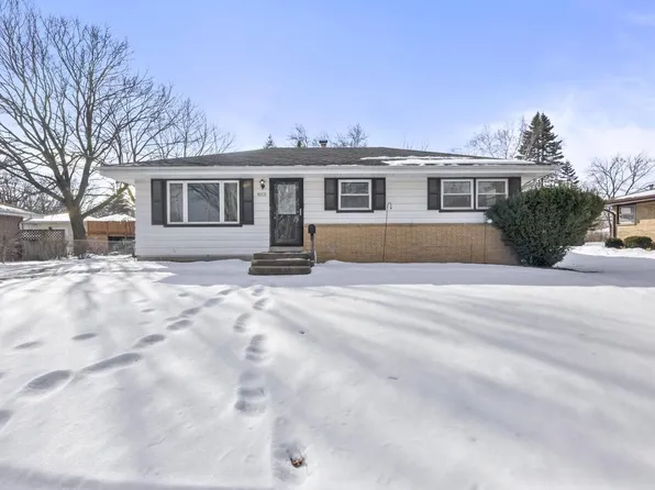 8913 West Daphne STREET, Milwaukee, WI 53224