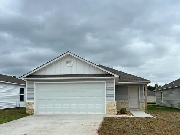 108 Lucy Ln, Maumelle, AR 72113