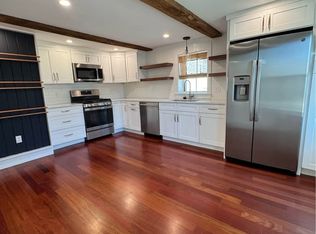 40 Elm St #1, Andover, MA 01810