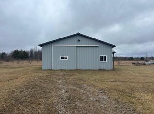 2440 N Three Rivers Rd, Gladwin, MI 48624