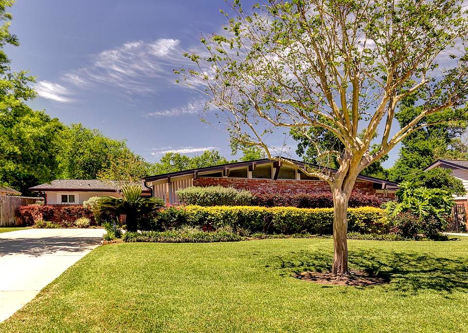 1st image of 9014 Cliffwood Dr
