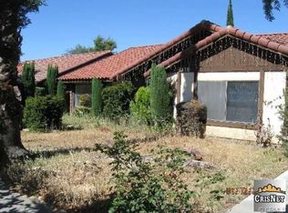 7118 Fallbrook Ave, West Hills, CA 91307
