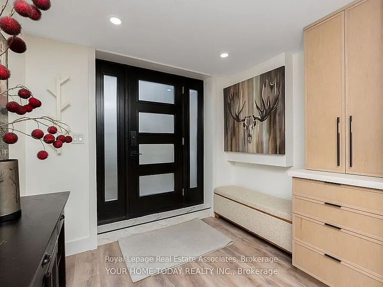 14 Gower Rd — Photo 1