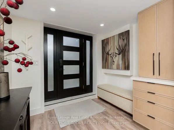 14 Gower Rd, Halton Hills, ON L7G 1E5