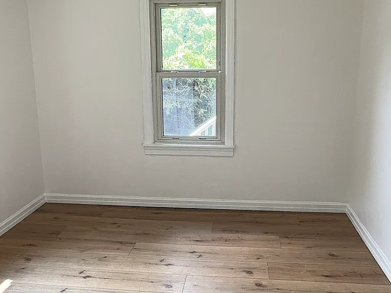 3076 Skyview Dr — Photo 9