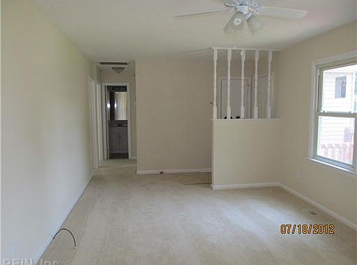 5th image of 192 Lori Cir