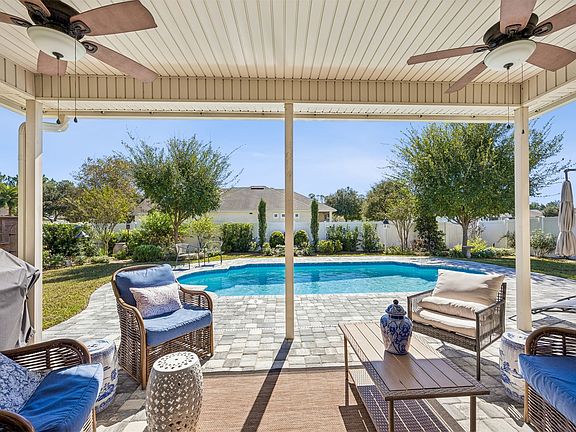 4th image of 33038 Sawgrass Parke Pl