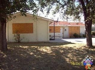 1050 W Avenue J8, Lancaster, CA 93534