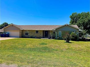 601 Meadow Ln, Tuttle, OK 73089