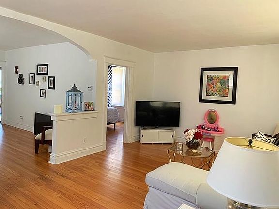 2nd image of 7219 W Park Ave #7223