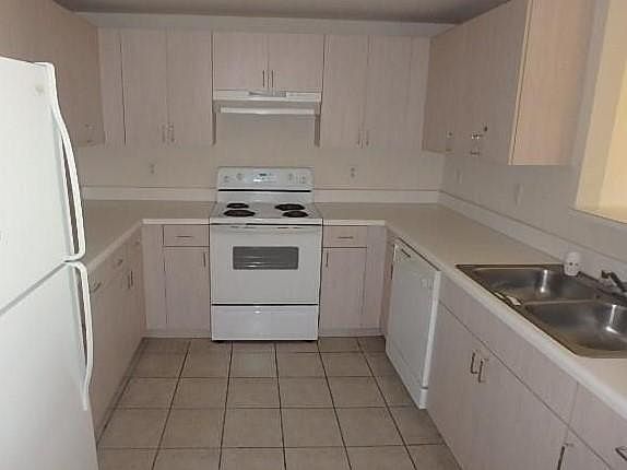 2nd image of 50 Menores Ave APT 411
