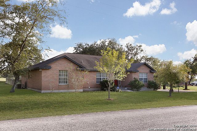 1st image of 236 Cimarron Dr