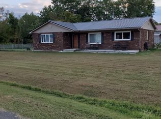 194 Sunset Dr, Clay City, KY 40312