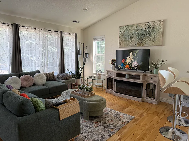 6439 S Dallas Ct — Photo 12