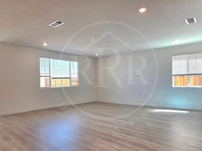 16464 Barnett Ct — Photo 5