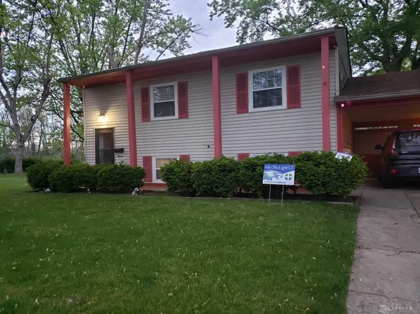 11 Strader Dr, Dayton, OH 45426