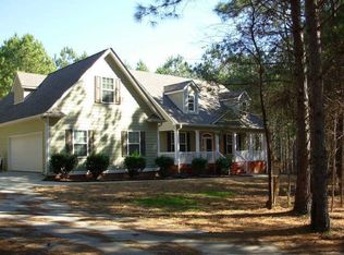 1922 Gordon Rd, Moreland, GA 30259