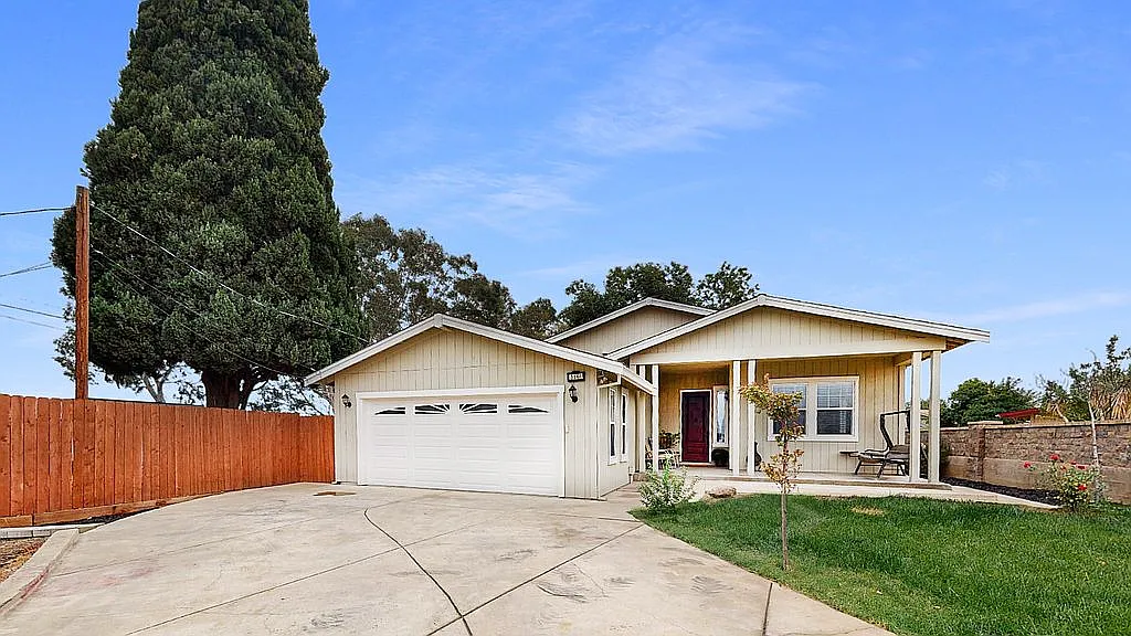 3161 Knightsen Ave photo 1