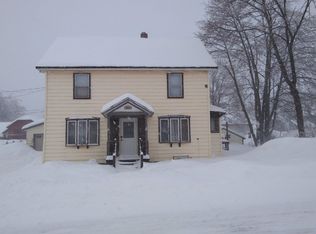 727 E Empire St, Ishpeming, MI 49849