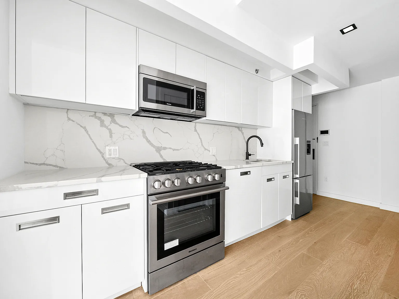 428 East 9th Street — Photo 1