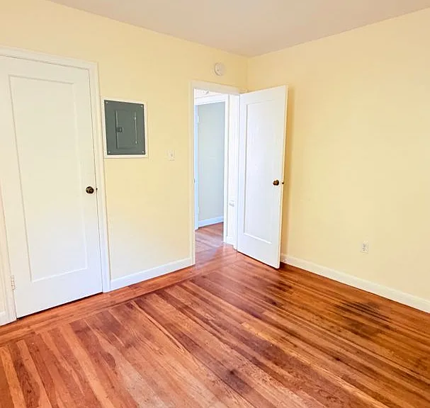 1215 Park Street — Photo 9