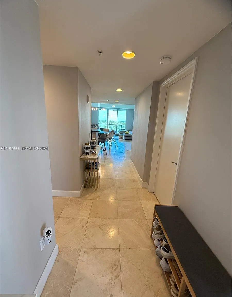 3 bed, 1743 sqft, $4,800 — Photo 4
