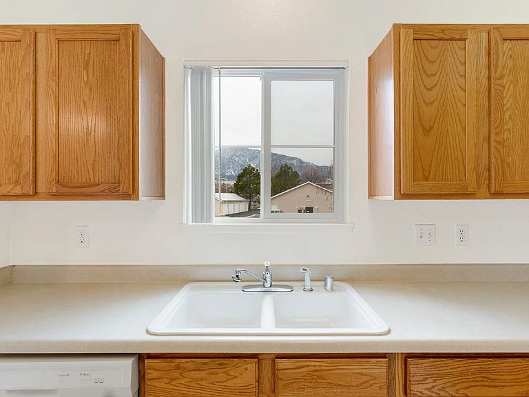 3625 Strawberry Field Grv #D — Photo 12