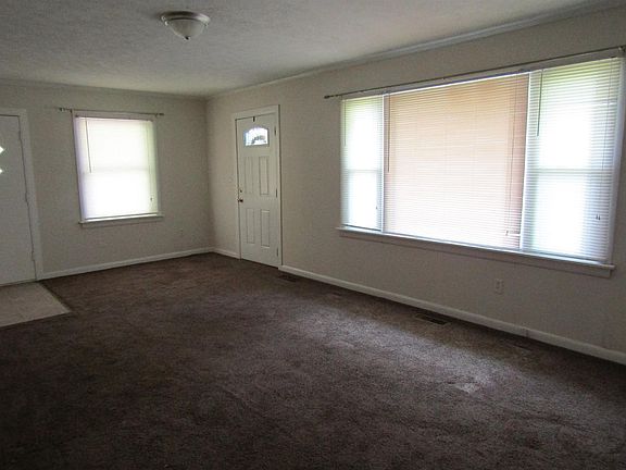 3rd image of 1116 Holly Hill Dr