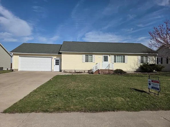 113 6th St SE, Badger, IA 50516