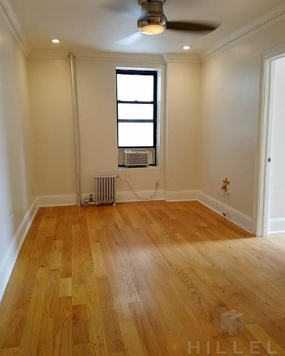 1st image of 3 Meserole St APT 9