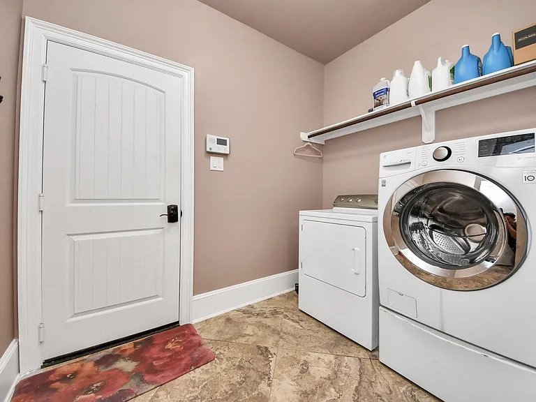 2895 Ragusa Ln — Photo 15