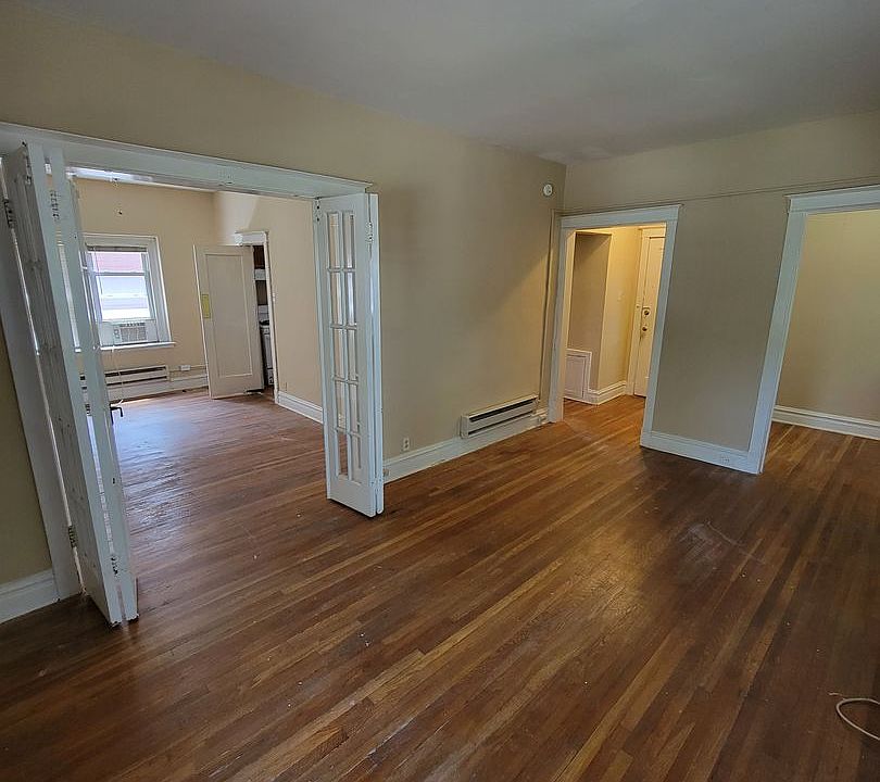 6300 Rosebury 6300 N Rosebury Ave Clayton MO Zillow