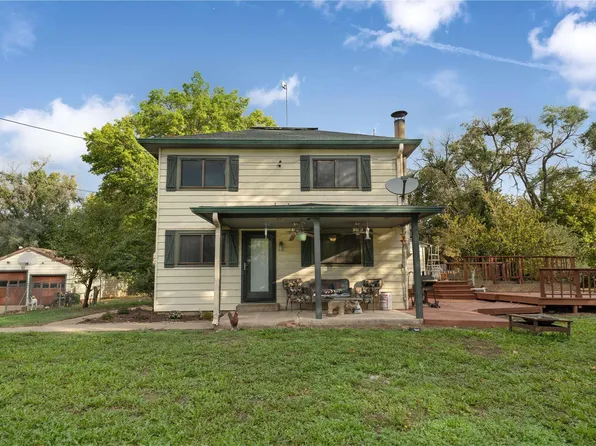 8412 SE California Ave, Berryton, KS 66409