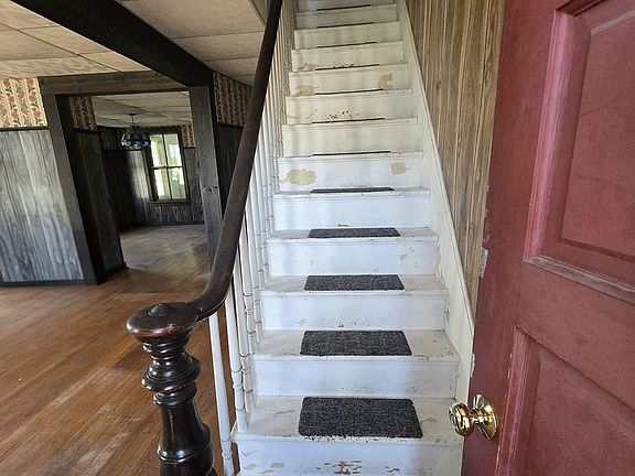 5th image of 23 Merrimack St #1