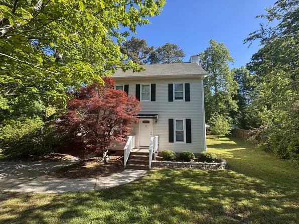 105 Plowlan Ct, Knightdale, NC 27545