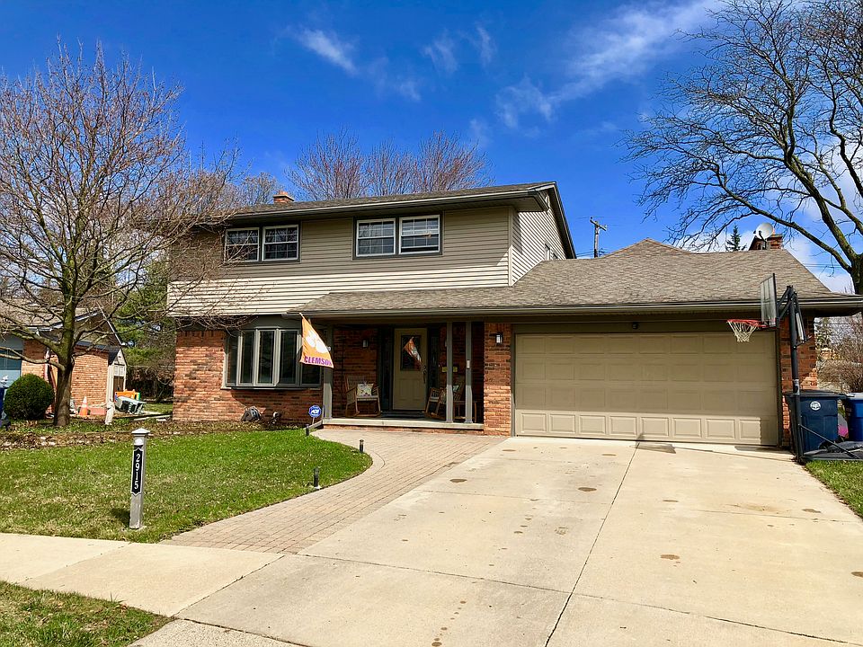 1st image of 2915 Sheffield Ct