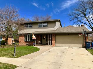 2915 Sheffield Ct, Ann Arbor, MI 48105