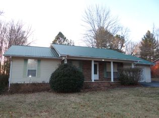 1520 Forrest Rd, Cookeville, TN 38501