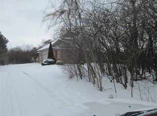 17975 Cardinal Ave, Grosse Ile, MI 48138