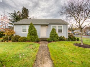 400 N Broadway St, Estacada, OR 97023