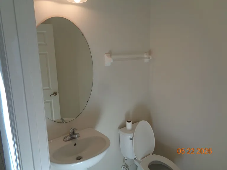 210 Woodhouse Ln — Photo 8