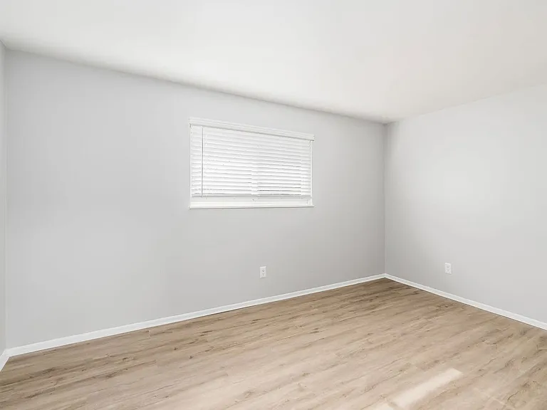 611 Riverview Dr #K — Photo 16