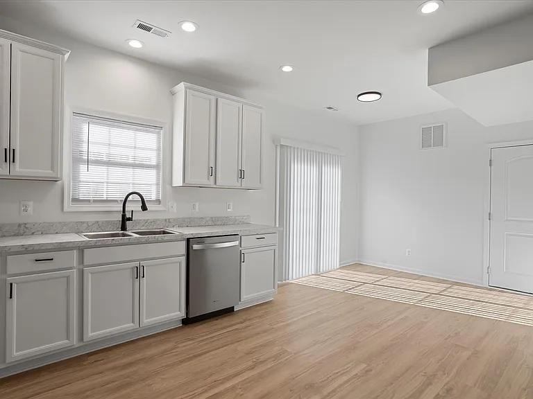 116 Windsor Knit Rd — Photo 9